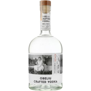 Горілка Vilniaus Vodka Obeliu Crafted Vodka 0,7л 40% (4770053239820) краща модель в Івано-Франківську